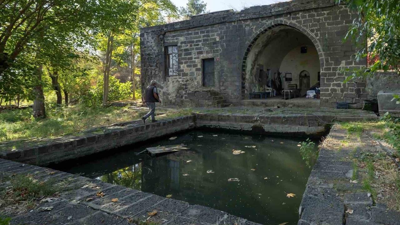 Diyarbakır'daki köşkler fotoğraflandı
