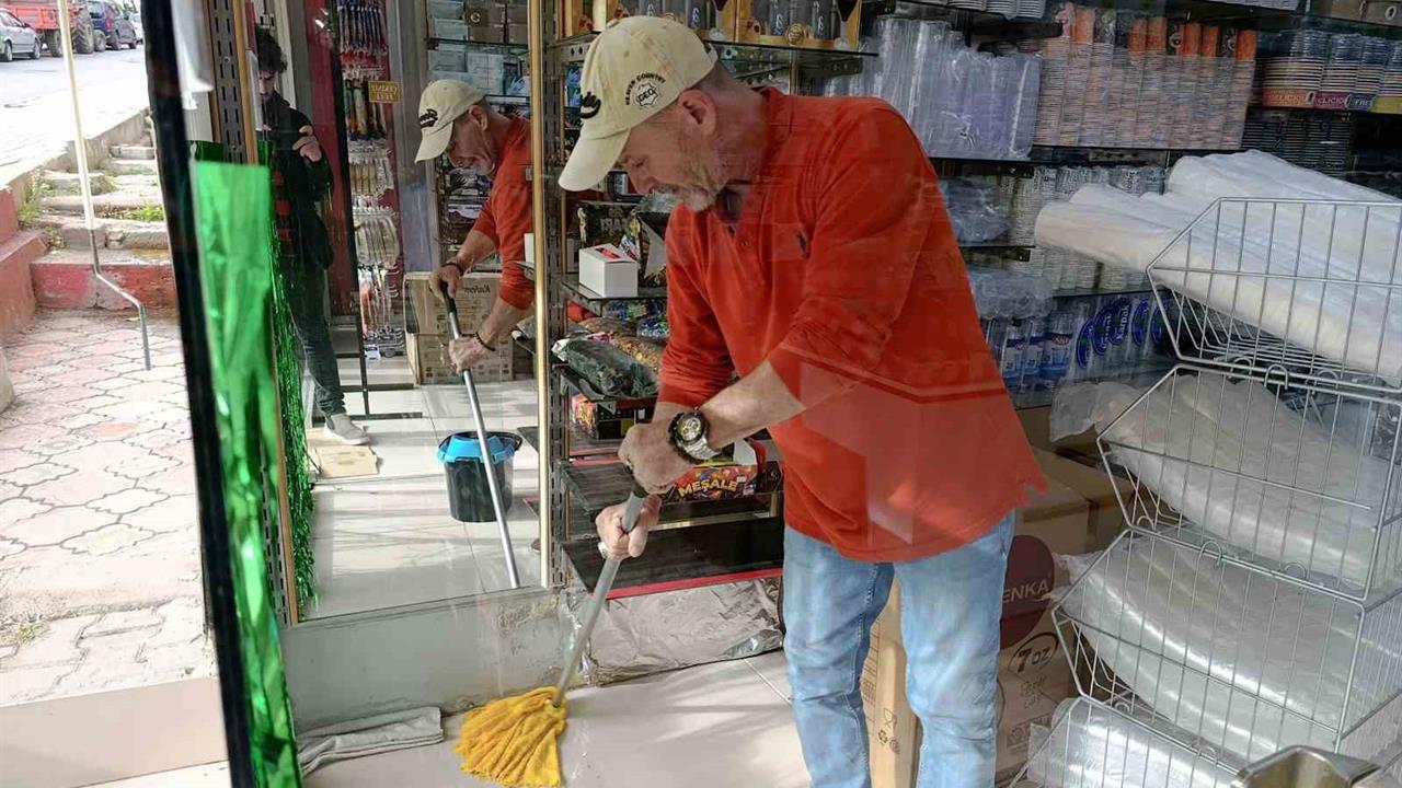 Tekirdağ'da Su Patlağı Esnafı Zor Durumda Kaldı