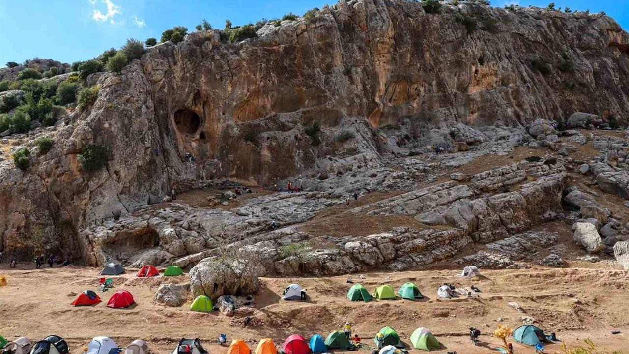 Gaziantep'te 5'inci Köklüce Kanyonu Tırmanış Şenliği Renkli Anlara Sahne Oldu