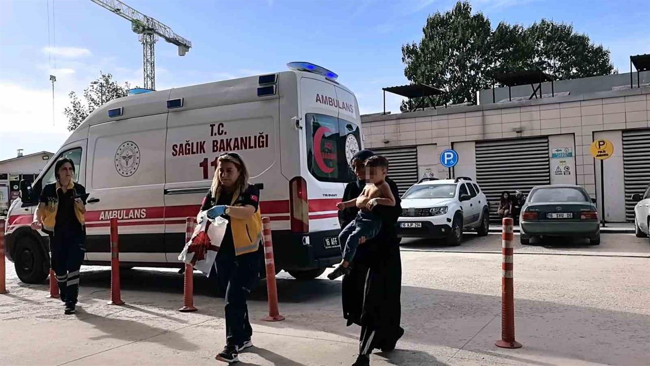 Bursa İnegöl'de 2 Yaşındaki Çocuğun Üzerine Kaynar Su Döküldü
