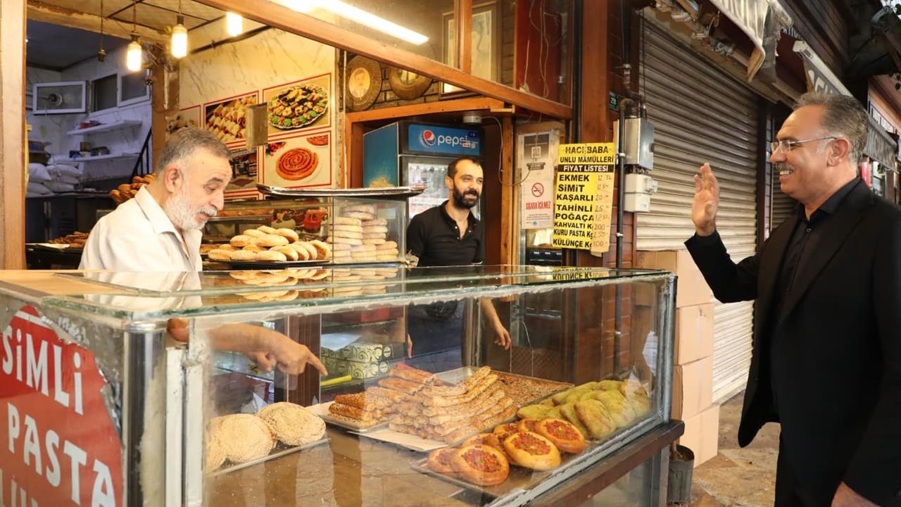 Şanlıurfa Eyyübiye'de Esnafla Bir Araya Gelen Mehmet Kuş, Fikirleri Dinledi