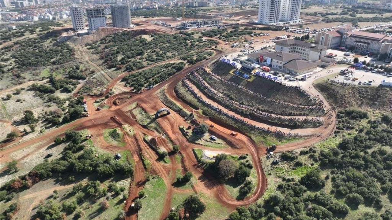 Denizli Merkezefendi'de Gerçekleşen Off-Road Yarışlarında Dereceye Girenler Ödüllerini Aldı