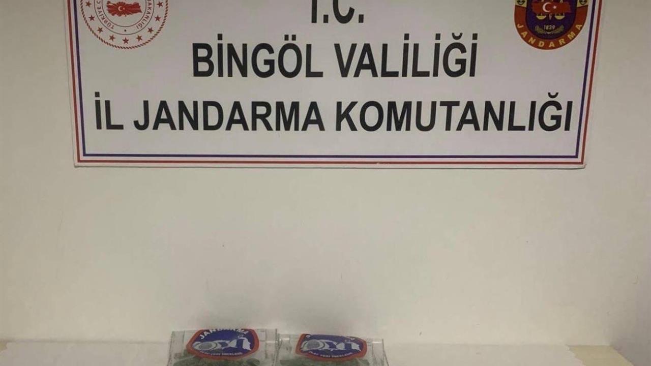 Bingöl'de Jandarma, Uyuşturucu ve Kaçakçılıkla Mücadelede 34 Gözaltı Yaptı