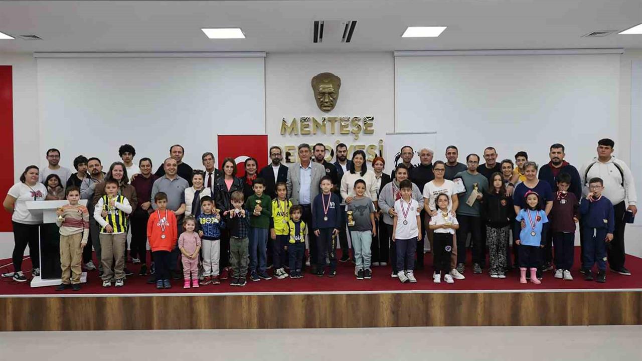 Muğla Menteşe'de Cumhuriyet Bayramı'na Özel Satranç Turnuvası Gerçekleştirildi