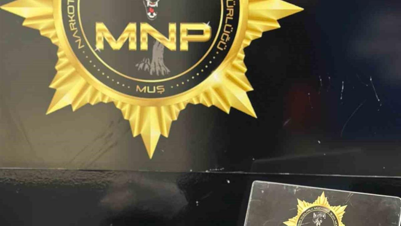 Muş Merkez'de Gerçekleştirilen Uyuşturucu Operasyonunda 983 Gram Metamfetamin Ele Geçirildi