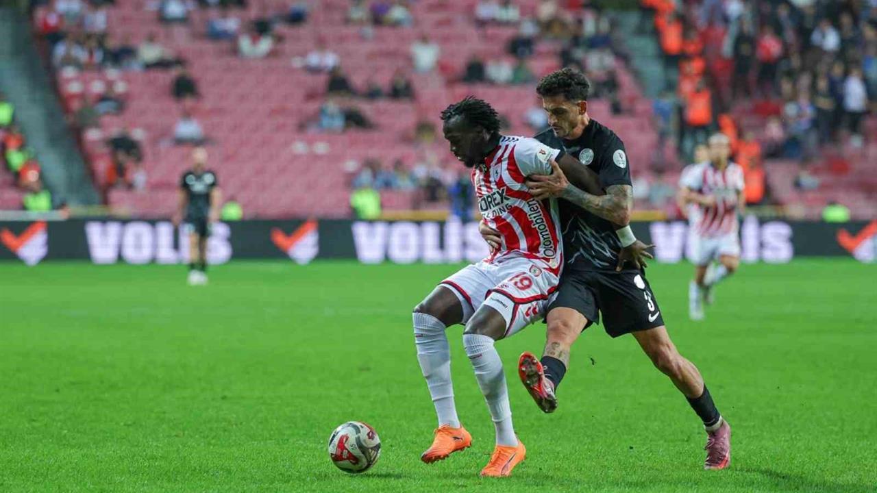 Samsunspor Çaykur Rizespor ile 1-1 Beraberlik Elde Etti