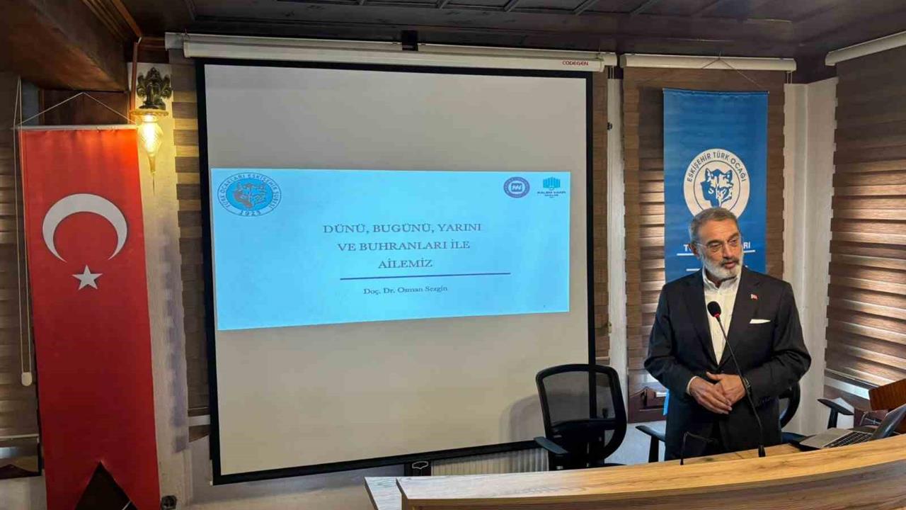 Eskişehir'deki Milli Mefkure Mektebi 2025-2026 Eğitim Dönemine Girdi