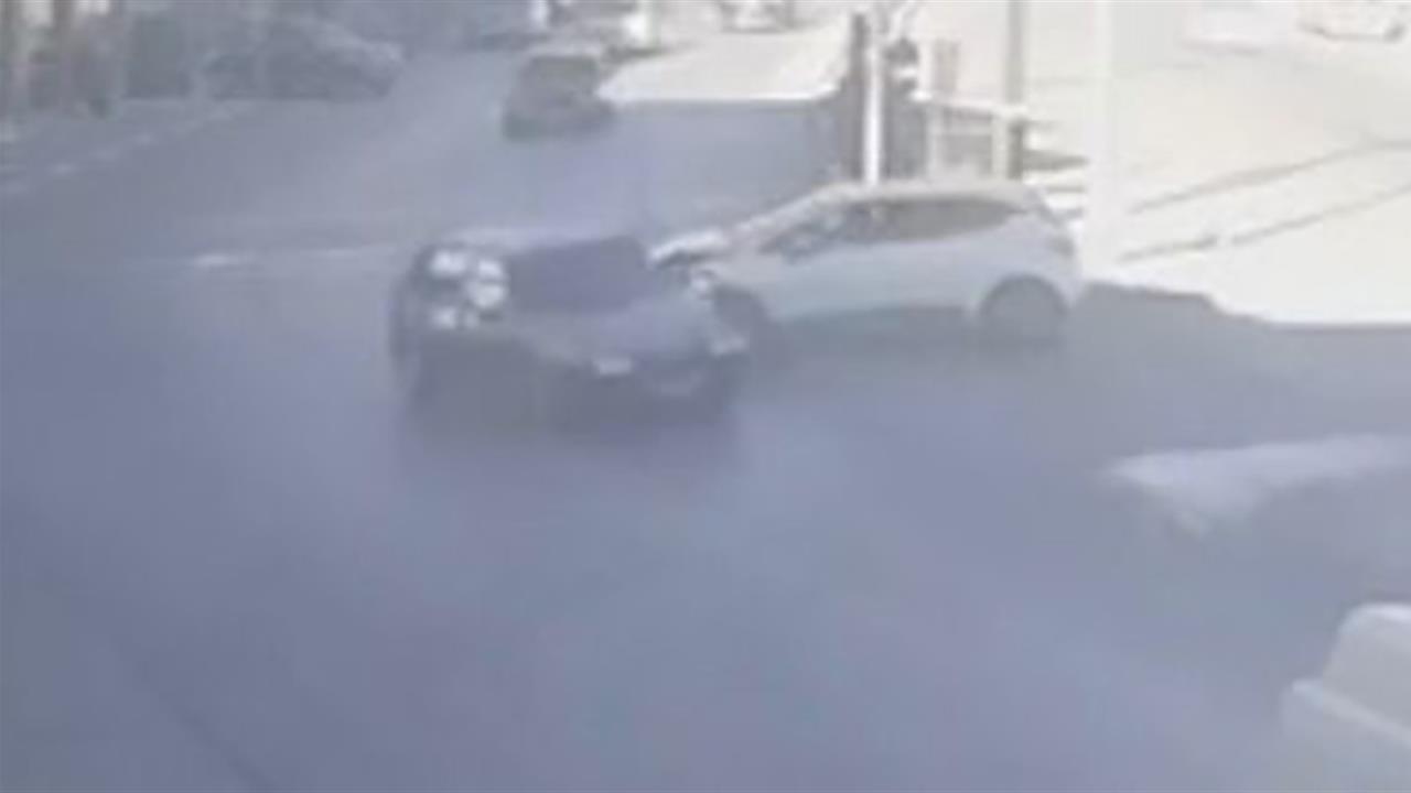 Karaman Merkez'de İki Araç Arasında Çarpışma Sonucu 1 Kişi Yaralandı