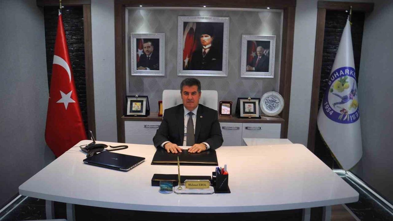 Buharkent'te Cumhuriyet Bayramı'nda Başkan Erol'dan Anlamlı Mesaj