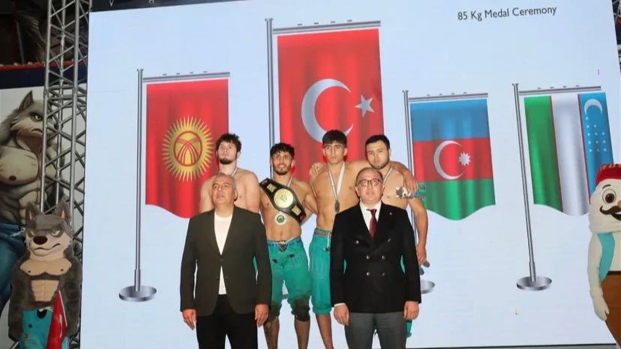 Sultangazi'den Coşkun Keleş, Dünya Şampiyonu Oldu