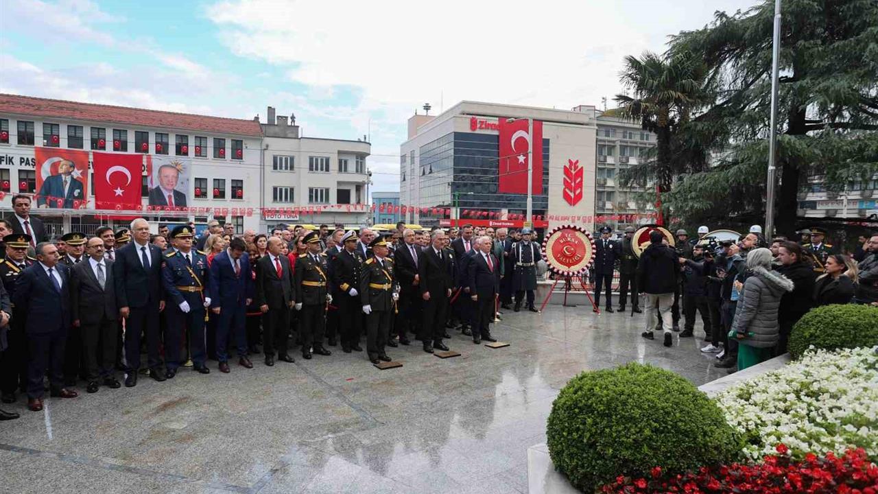 Bursa'da 29 Ekim Cumhuriyet Bayramı Coşkuyla Kutlandı