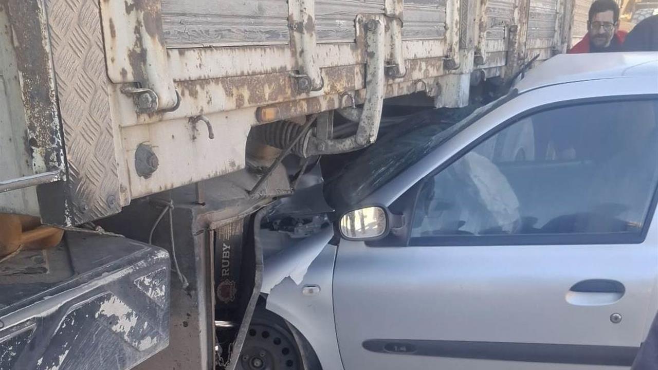 Ahlat’ta Yaşanan Trafik Kazasında 4 Kişi Yaralandı
