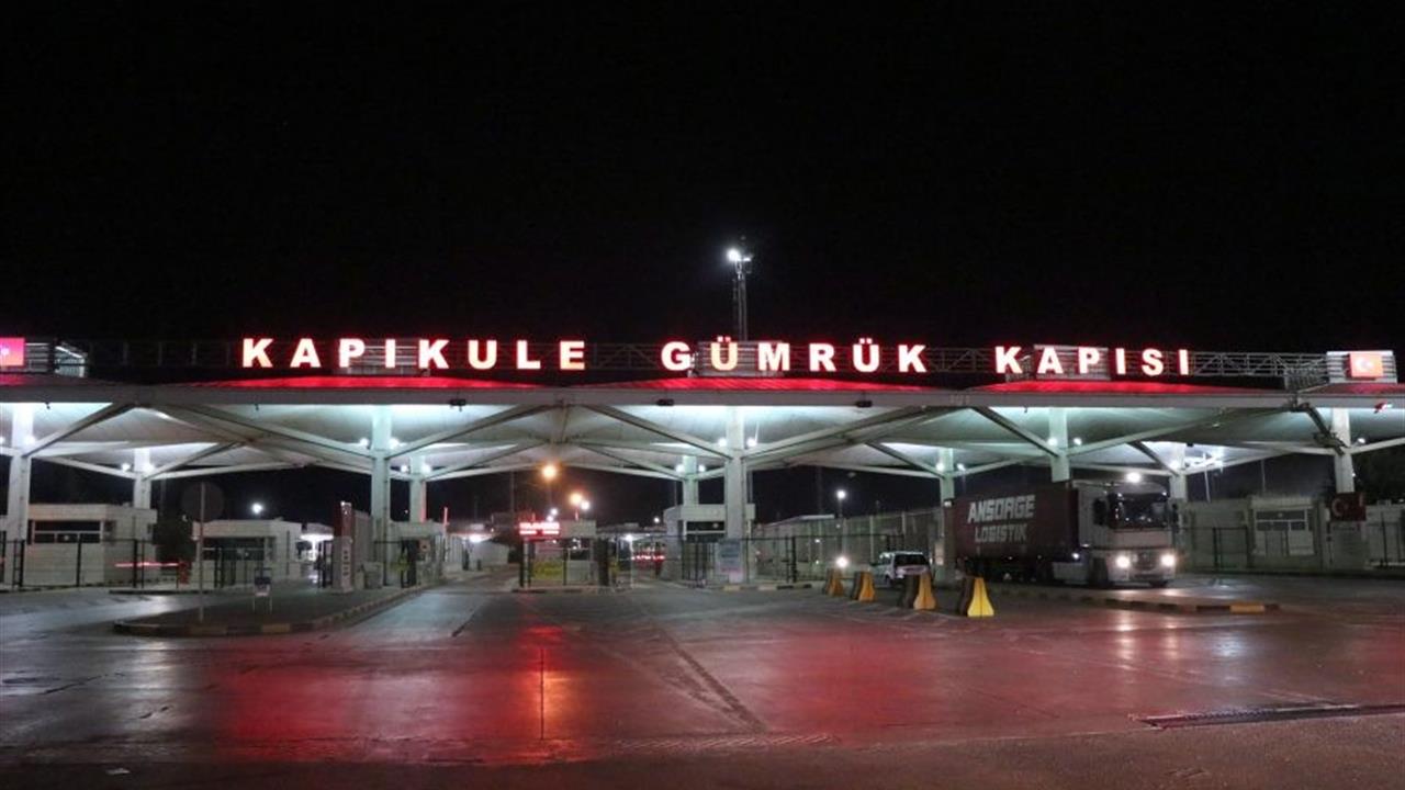 Kapıkule Sınır Kapısı'nda Emekli Polis Tırında Hayatını Kaybetti