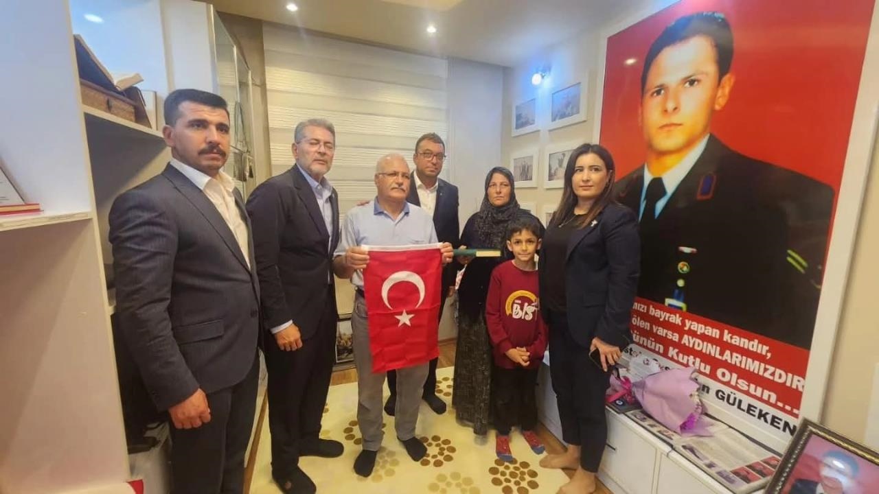 Milletvekili Uysal'dan Şehit Jandarma Astsubay Aydın Güleken’in Ailesine Ziyaret