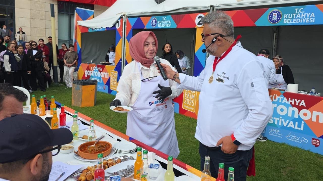 Kütahya Merkez'de Gerçekleşen Gastronomi Festivali Renkli Etkinliklerle Sona Erdi