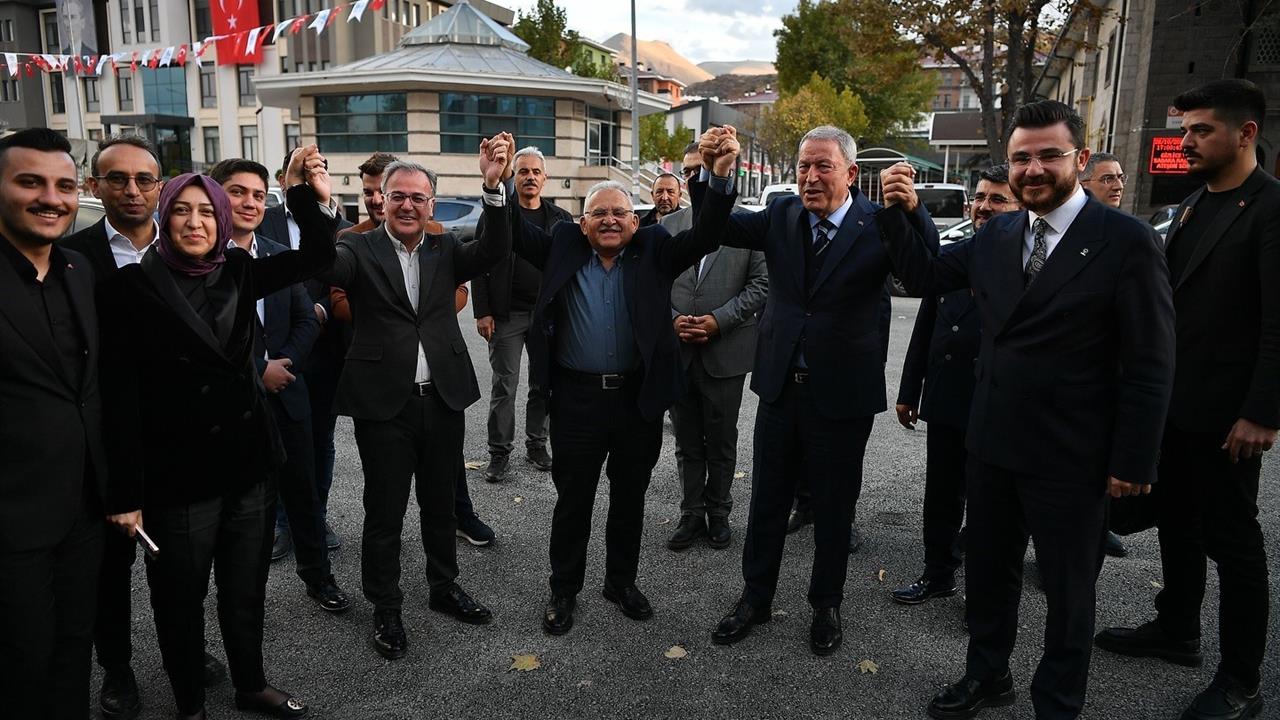 Kayseri'de Akar ve Büyükkılıç'tan İlçe Ziyaretleri: Hacılar, Develi ve Yahyalı