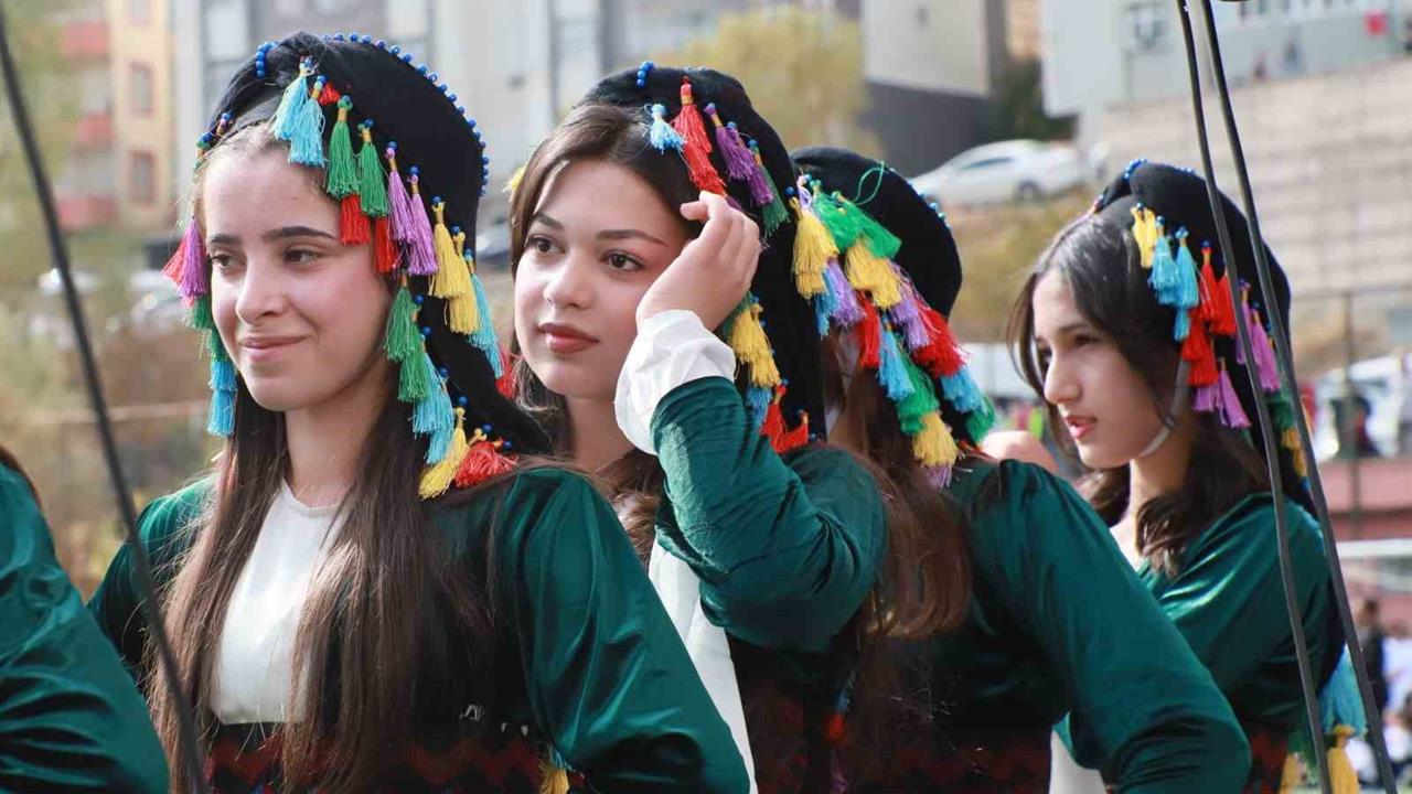 Hakkari Merzan'da Cumhuriyet Bayramı Coşkusu ve Etkinlikleri
