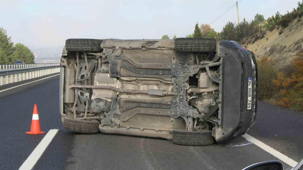 Kütahya Tavşanlı'da Meydana Gelen Trafik Kazasında 1 Kişi Yaralandı