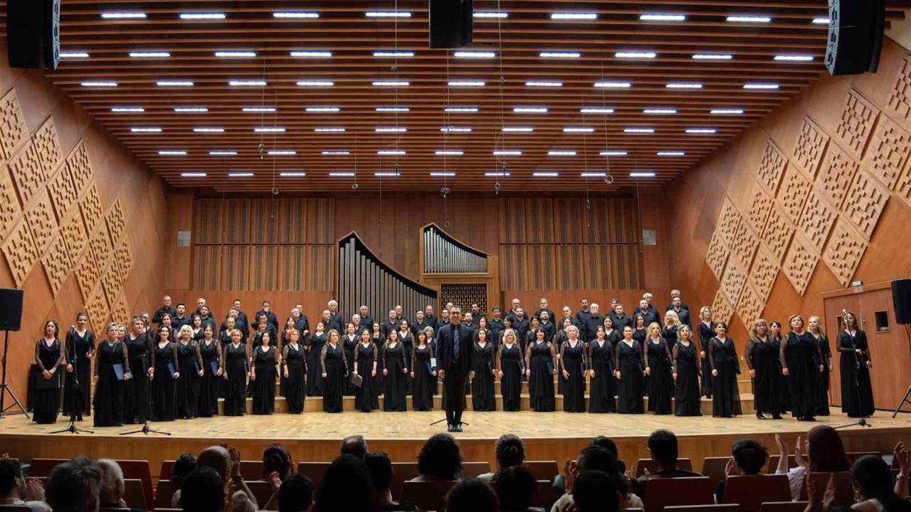 Ankara'da Cumhuriyet'in 102. Yılı İçin 646 Koro Seslendirecek