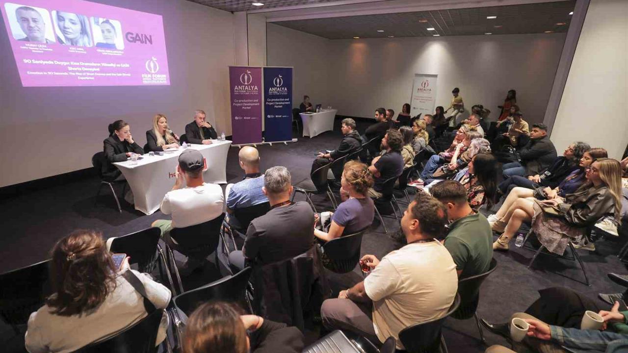 Antalya'da Gerçekleştirilen Film Forum'da Yeni Türk Filmleri Tanıtıldı