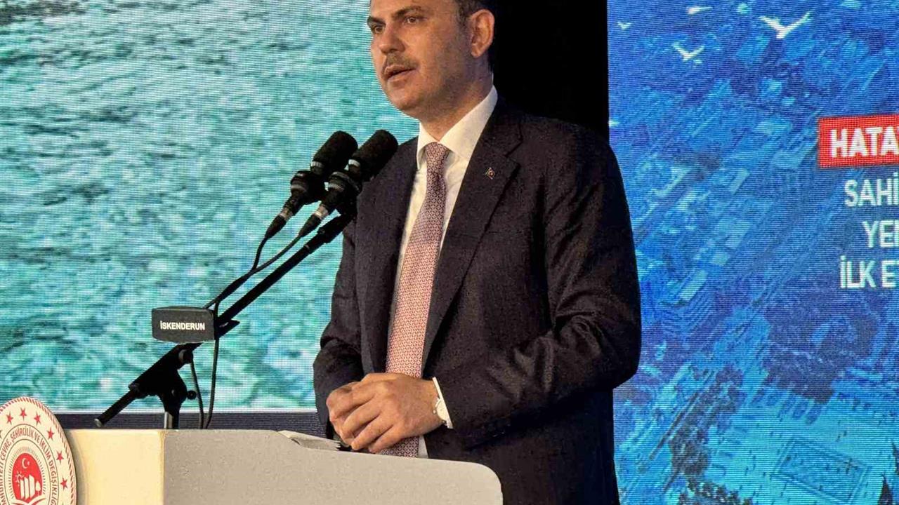 Bakan Kurum, Hatay'da 2025 sonunda 153 bin konut teslim edileceğini duyurdu.