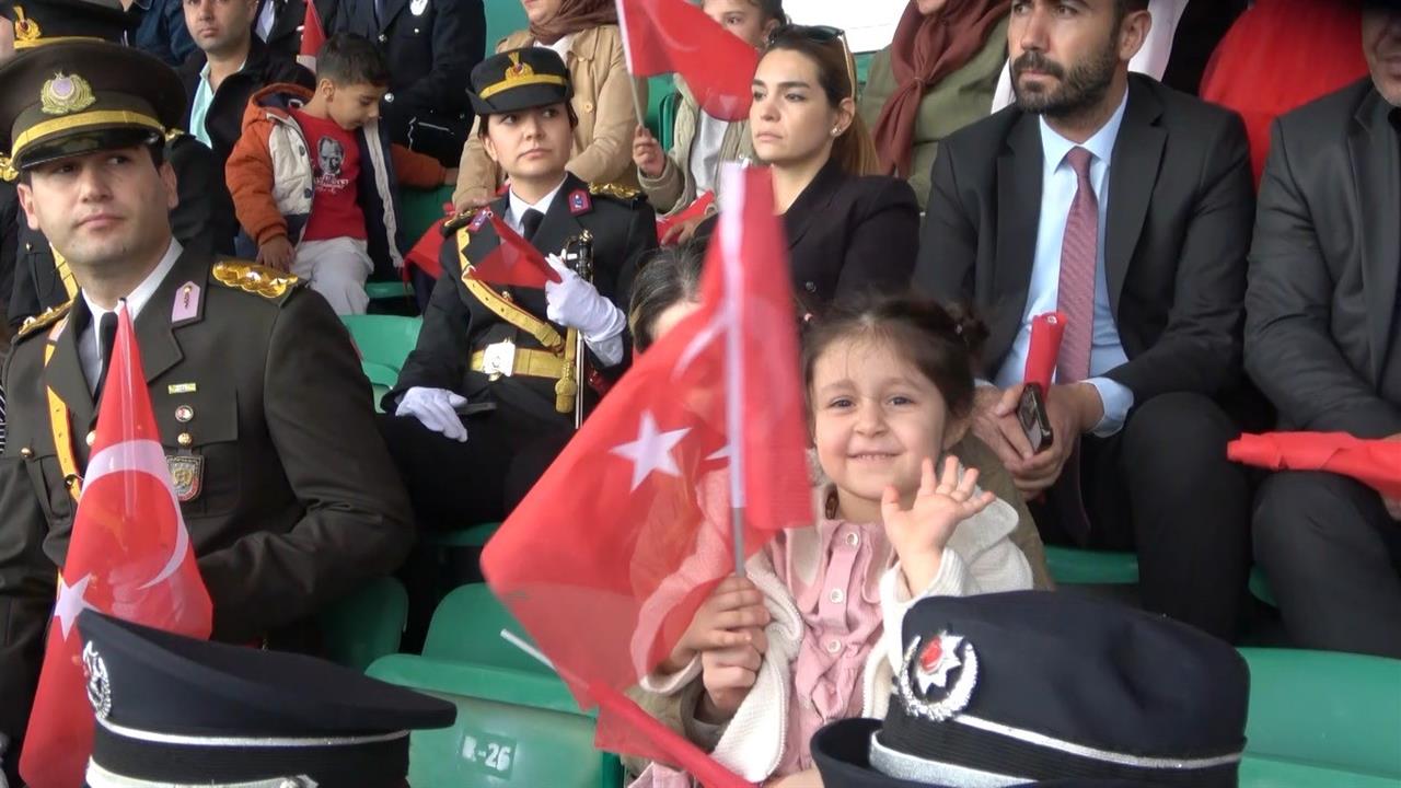 Bingöl Merkez'de 29 Ekim Cumhuriyet Bayramı Coşkuyla Kutlandı