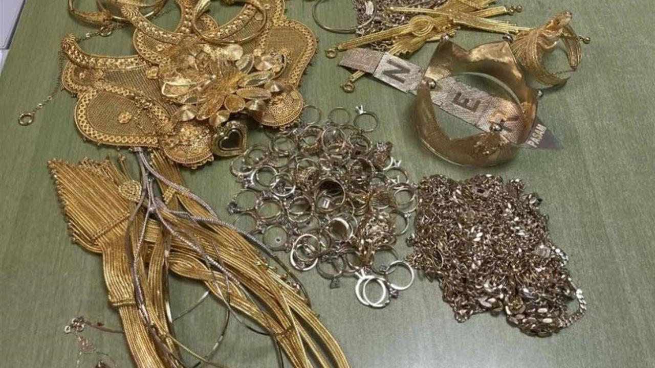 Edirne'de Otobüs İçinde Yoğurt Kovasında 1 Kilo 241 Gram Altın Bulundu