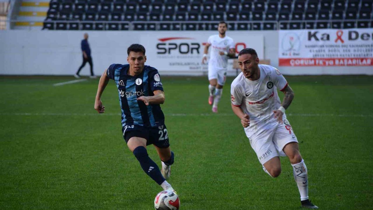 Çorum'da Ziraat Türkiye Kupası Mücadelesinde Çorum FK Kütahyaspor'u 3-0 Yendi