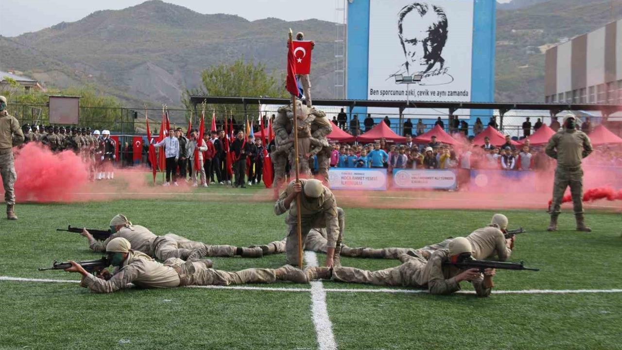 Tunceli'de 29 Ekim Cumhuriyet Bayramı Büyük Coşkuyla Kutlandı