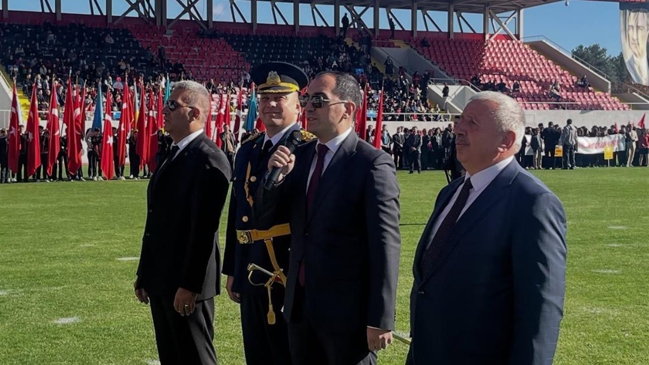 Kütahya Tavşanlı'da 29 Ekim Cumhuriyet Bayramı Coşku ile Kutlandı