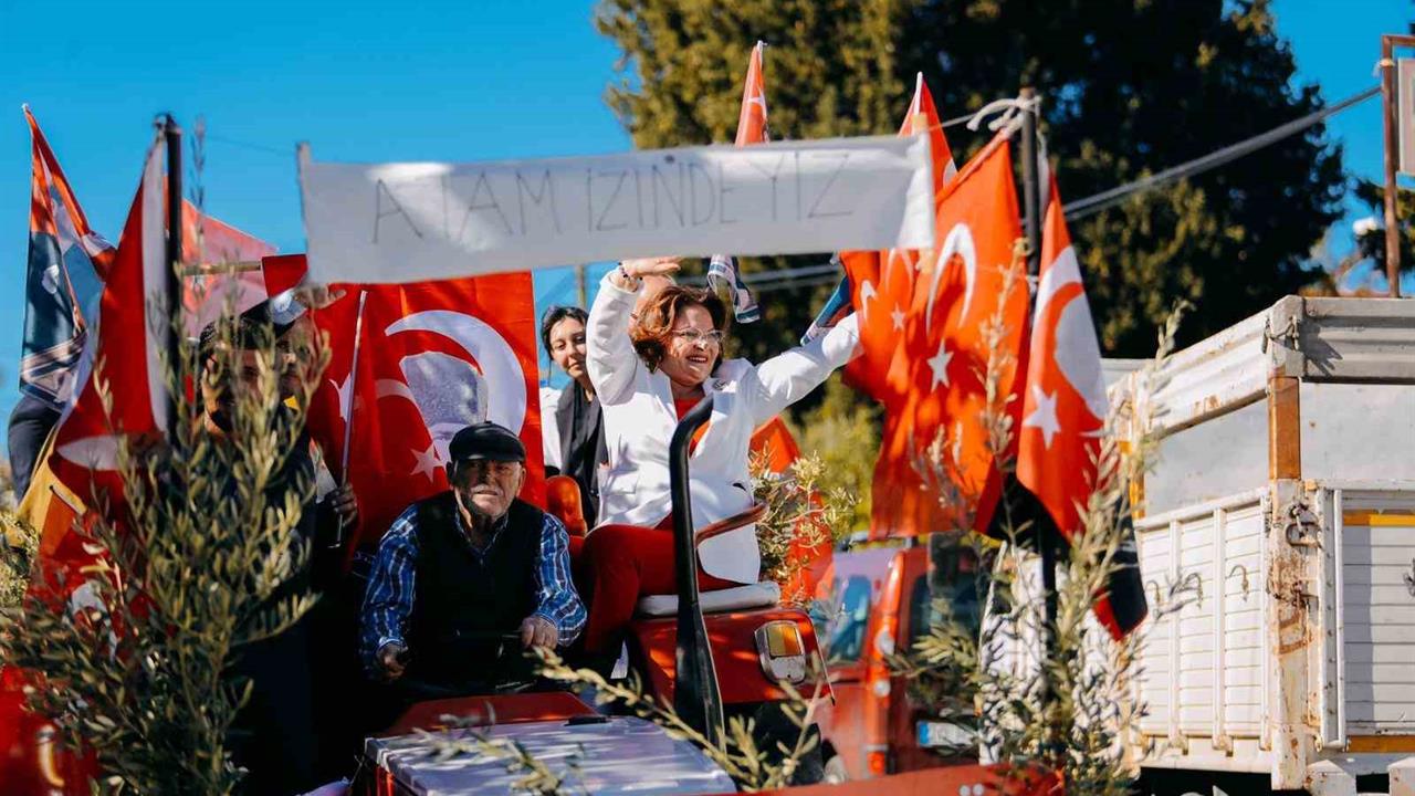 Didim Akköy'de 29 Ekim Cumhuriyet Bayramı Coşkuyla Kutlandı