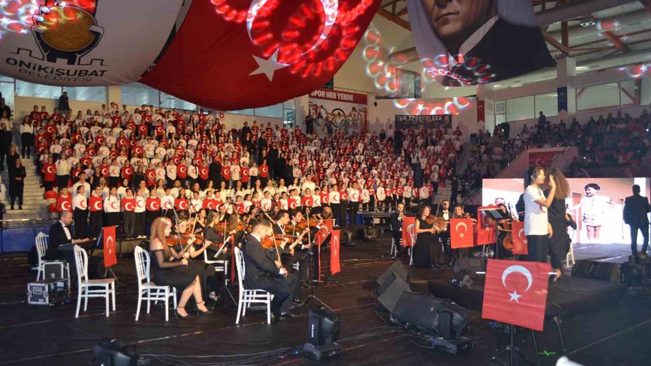 Kahramanmaraş Onikişubat’ta Cumhuriyet’in 102. Yılı İçin Konser Verildi