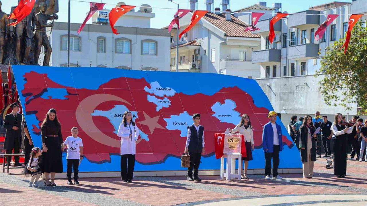 Manavgat'ta 29 Ekim Cumhuriyet Bayramı Coşkuyla Kutlandı