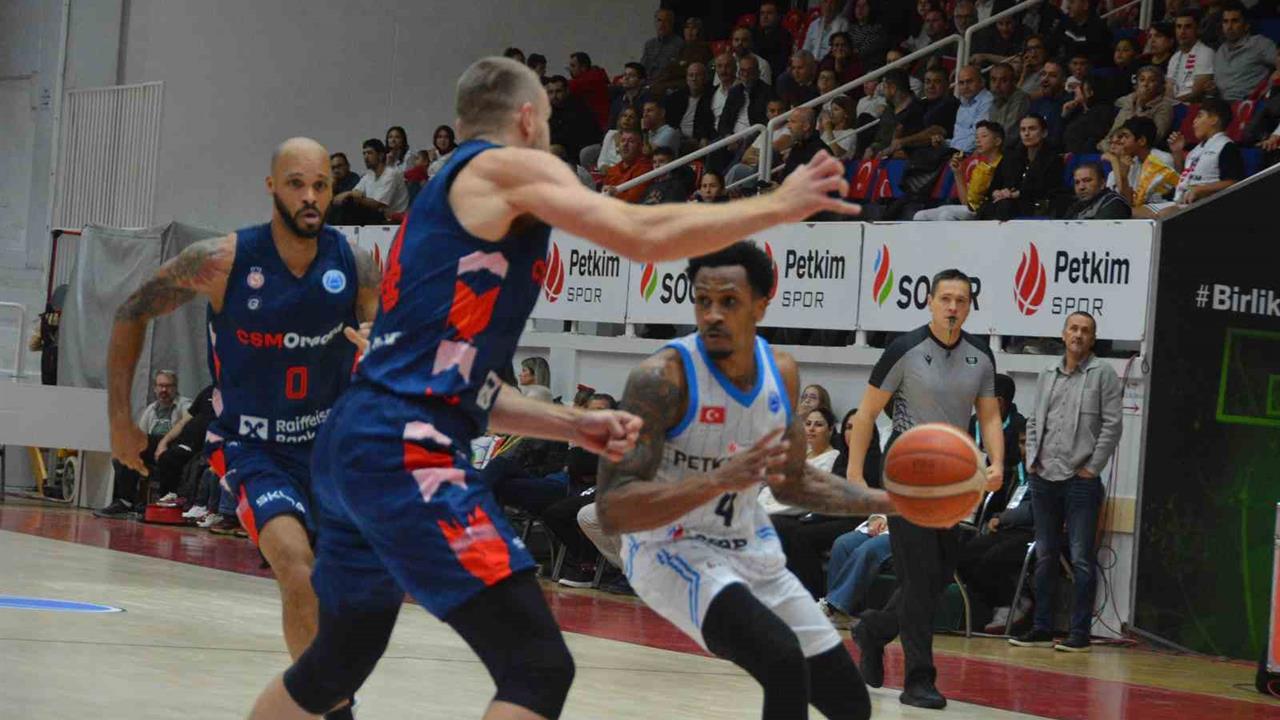 İzmir Aliağa'da Gerçekleşen FIBA Avrupa Kupası Maçında Aliağa Petkimspor 84-73 Galip Geldi