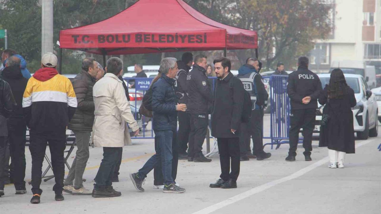 Bolu'da 78 Kişinin Hayatını Kaybettiği Grand Kartal Otel Duruşmasının Üçüncü Günü Başladı