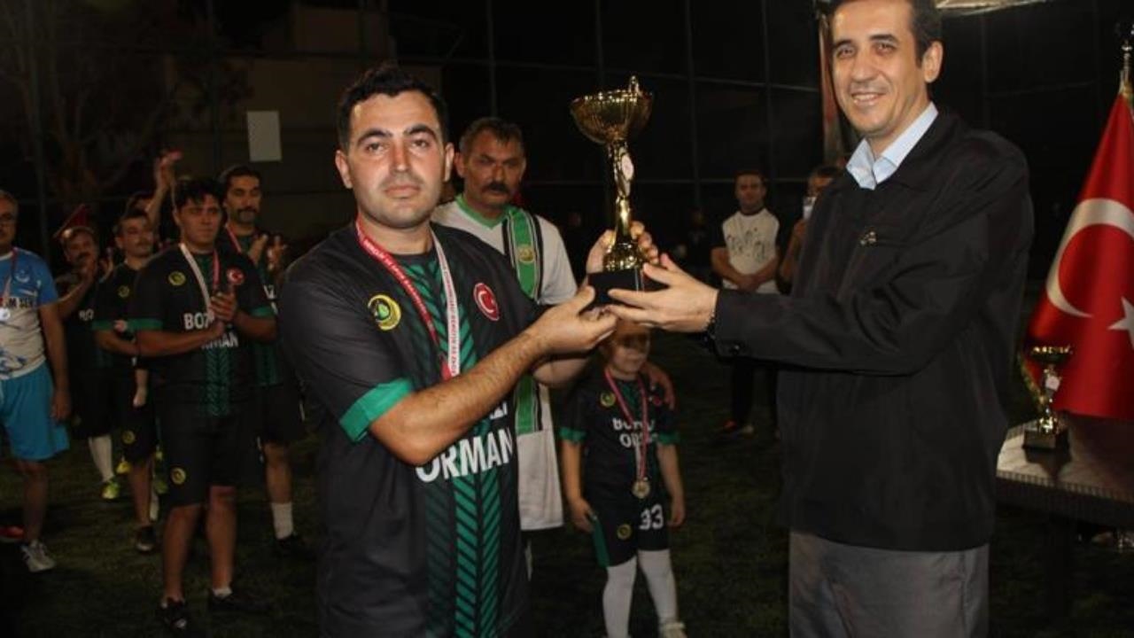 Cumhuriyet Kupası Şampiyonu Bozyazı Orman İşletmesi