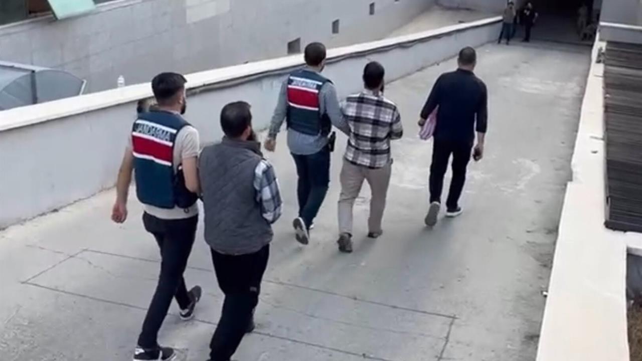 Mersin'de DEAŞ'a Finans Sağlayan 2 Şüpheli Tutuklandı