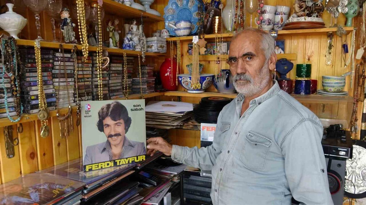 Gaziantep'te Nostaljik Müzik İlgi Görünce Plak Satışları Yükseliyor