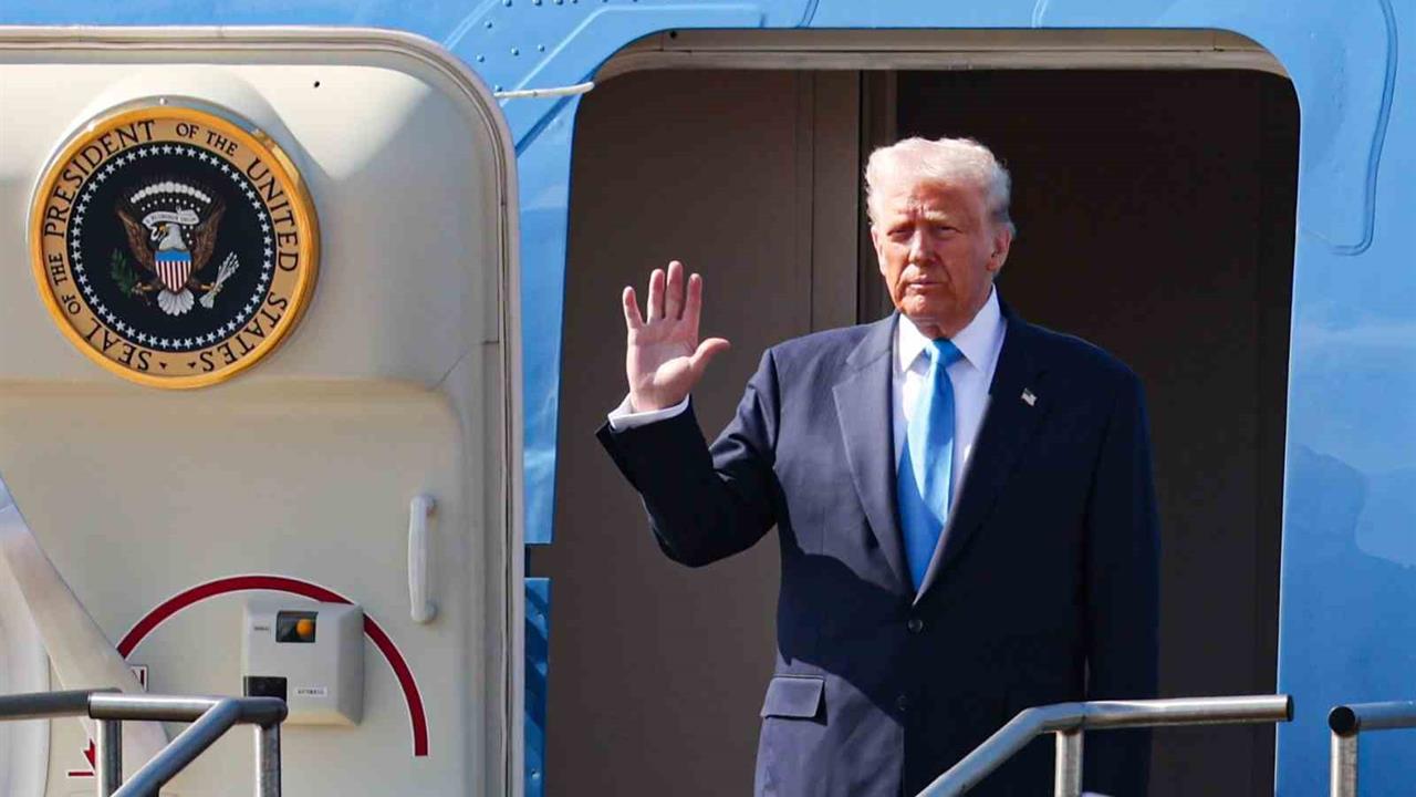 Trump, Fentanil nedeniyle Çin'e uygulanan gümrük vergisini yüzde 20'den yüzde 10'a indirdiğini açıkladı.