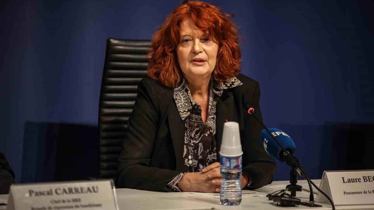 Paris Louvre Müzesi'nde Gerçekleşen Soygunla İlgili 2 Şüpheli Suçlarını Kısmen Kabul Etti