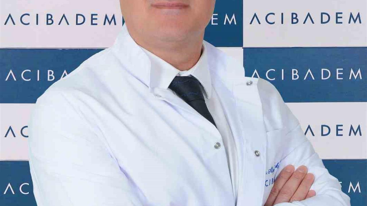 Adana'da Prof. Dr. Fındıkcıoğlu, Akciğer Kanserinde Beslenmenin Bağışıklık Üzerindeki Etkilerini Vurguladı