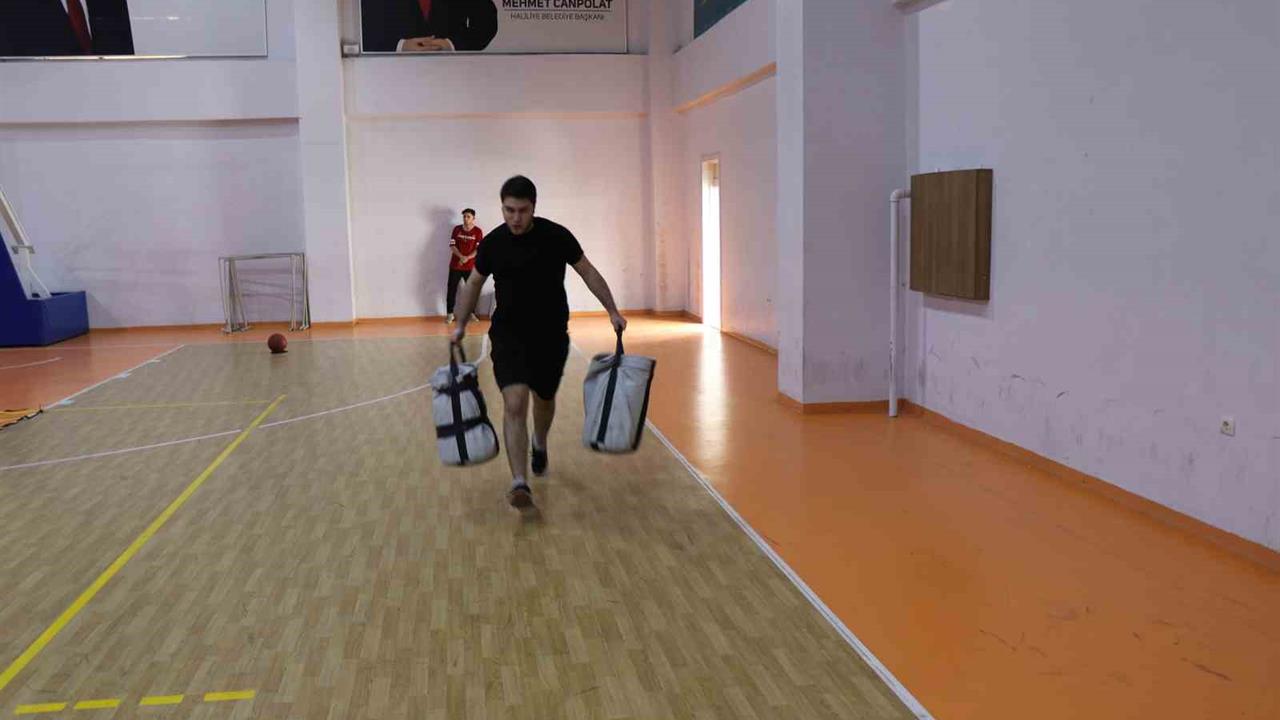 Haliliye Belediyesi, Gençlerin Hedeflerine Ulaşması İçin Kurslar Sunuyor