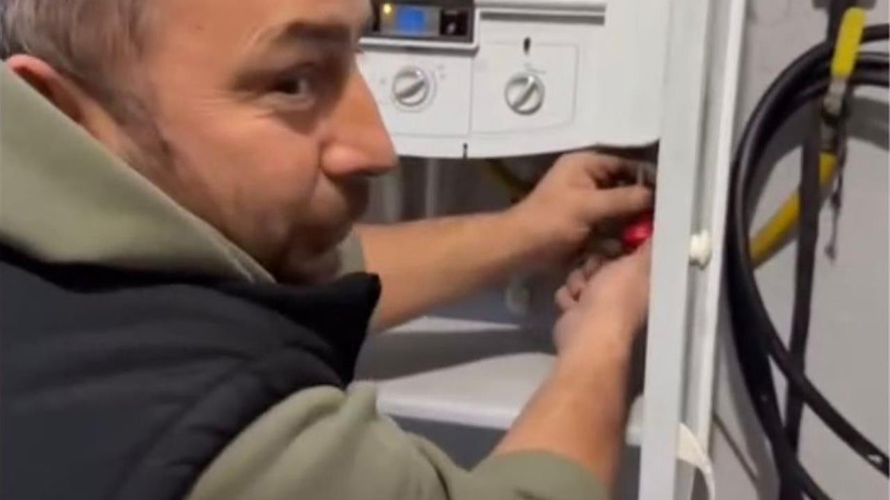 Kocaeli Gebze'de Çöken Binada Hayatını Kaybeden Baba Levent Bilir'den Geride Kalan Görüntüler