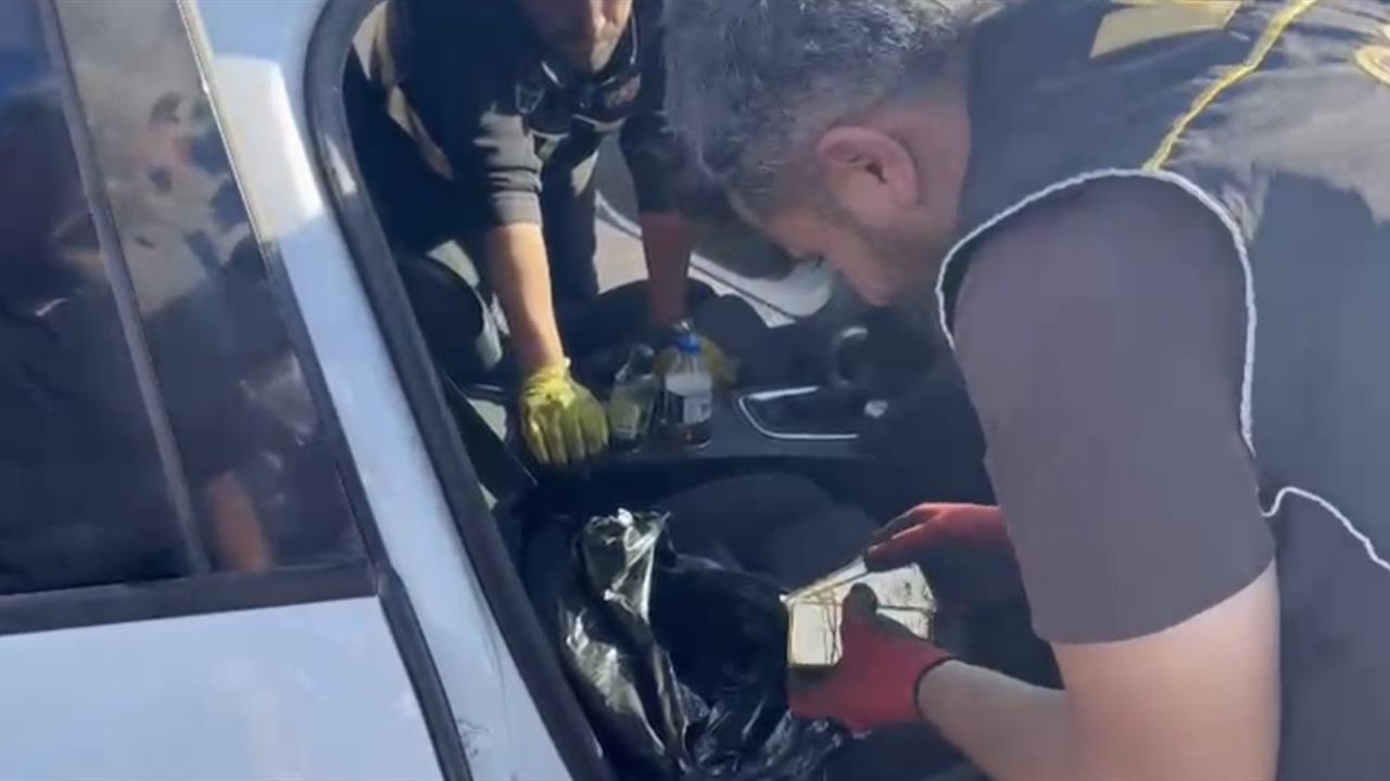 Osmaniye'de Durdurulan Araçta 7 Kilo Kaçak Altın Ele Geçirildi