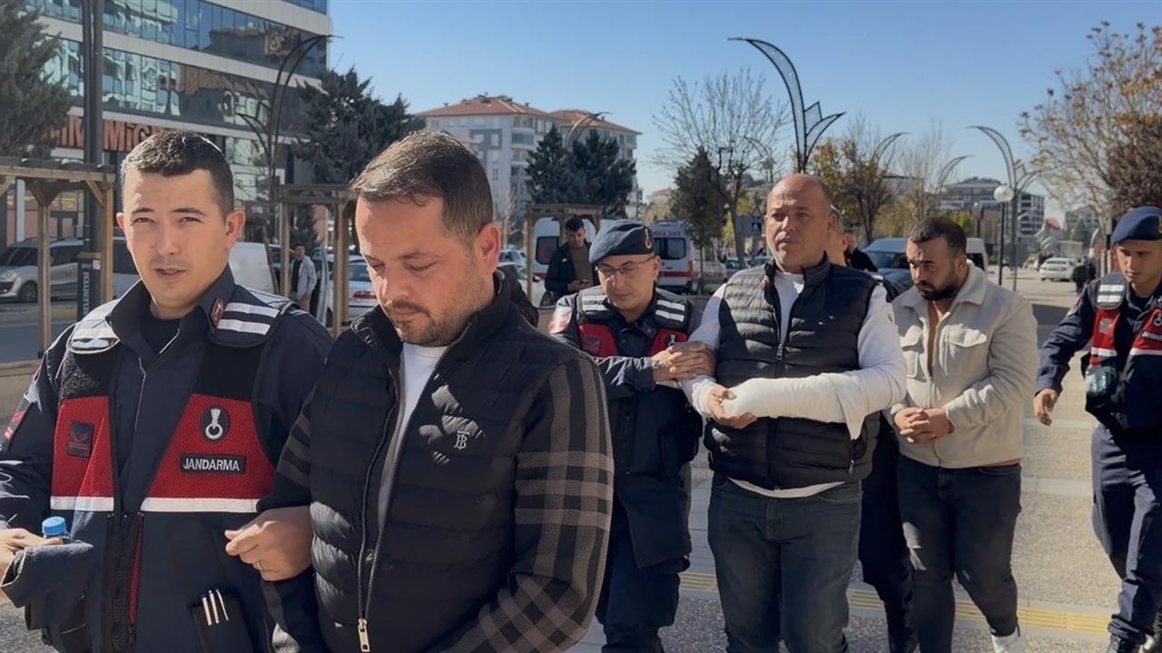 Aksaray'da Trafik Polislerine Yapılan Saldırıda 3 Kişi Tutuklandı