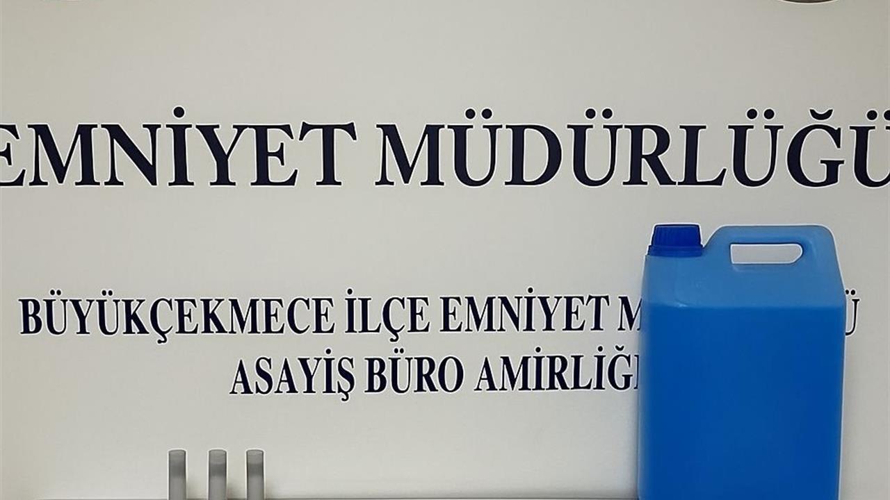 Büyükçekmece'de Bir İş Yerine Kundaklama, Diğerine Kurşunlama Gerçekleşti