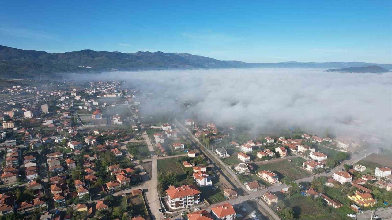 Balıkesir Sındırgı'da Deprem Sonrası Yıkım Çalışmaları Havadan Görüntülendi