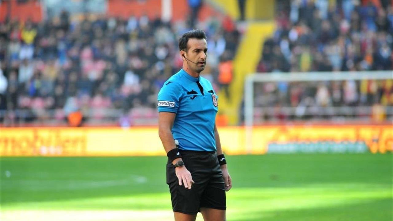 Kayseri'de Oynanacak Kayserispor-Kasımpaşa Maçında Kadir Sağlam Hakem Olacak