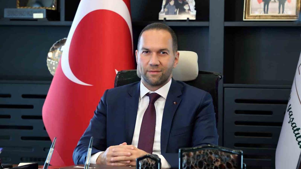 Niğde Belediye Başkanı Özdemir, Kızılay Haftası'nda önemli açıklamalarda bulundu.