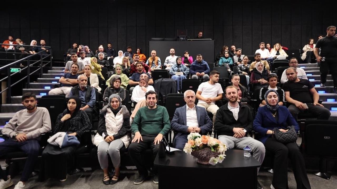 Gaziantep Şahinbey'de Evlilik Okulu Projesi Kapsamında Çiftlerle Buluşma Gerçekleştirildi